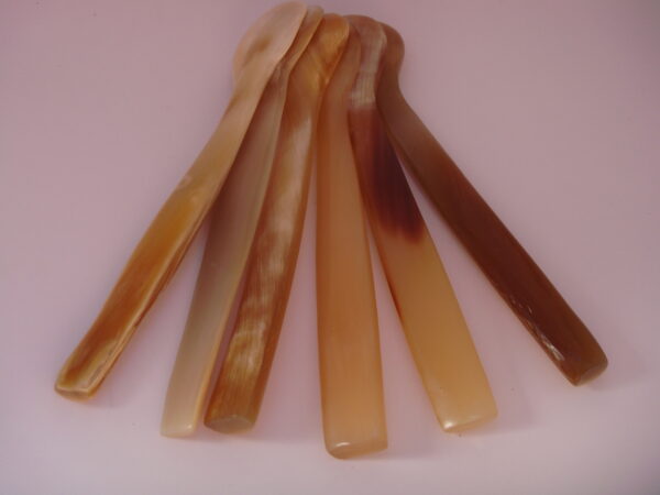 Lot de 6 petites cuillères en corne naturelle – Image 5