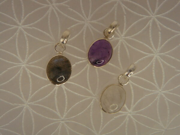 Pendentif argent & pierre naturelle cabochon en forme ovale