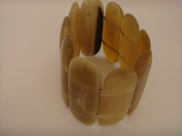 Bracelet élastique en corne naturelle – Image 2