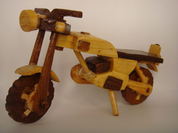 Véhicule déco en pin maritime – Image 17