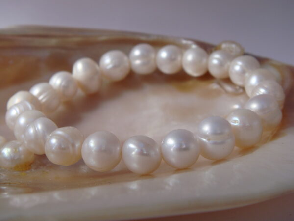 Bracelet élastique en Perles d'eau douce naturelles – Image 4