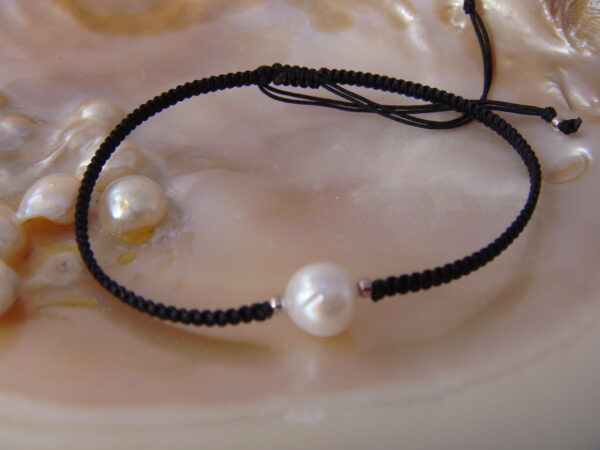 Bracelet réglable Perle d'eau douce et argent – Image 3