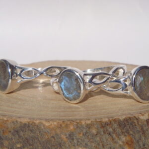 Bague argent & pierre de Labradorite naturelle en facettes