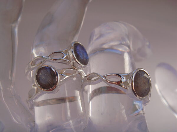 Bague argent & pierre de Labradorite naturelle en facettes – Image 2
