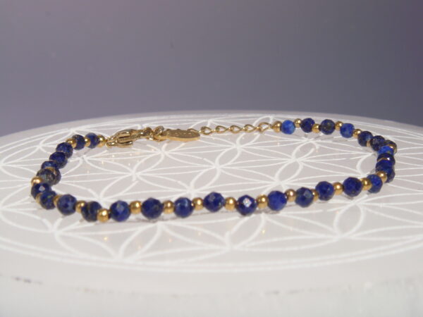 Bracelet en pierre naturelle et acier doré, réglable avec chaînette – Image 5