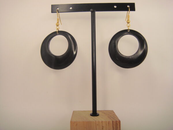 Boucles d'oreilles en corne naturelle – Image 17