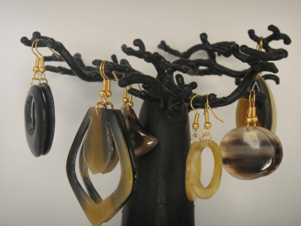 Boucles d'oreilles en corne naturelle