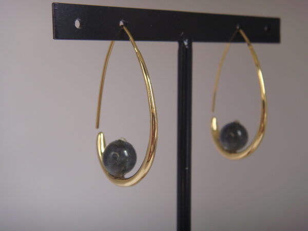 Boucles d'oreilles pierre fine & laiton – Image 6