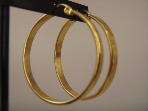 Boucles d'oreilles acier doré style créole – Image 6