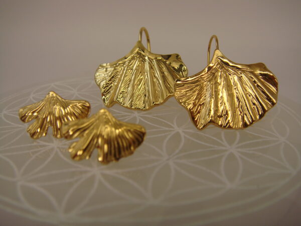 Boucles d'oreilles acier doré feuille de Ginkgo