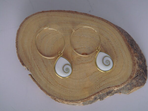 Boucles d'oreilles Oeil de Sainte Lucie, laiton – Image 7