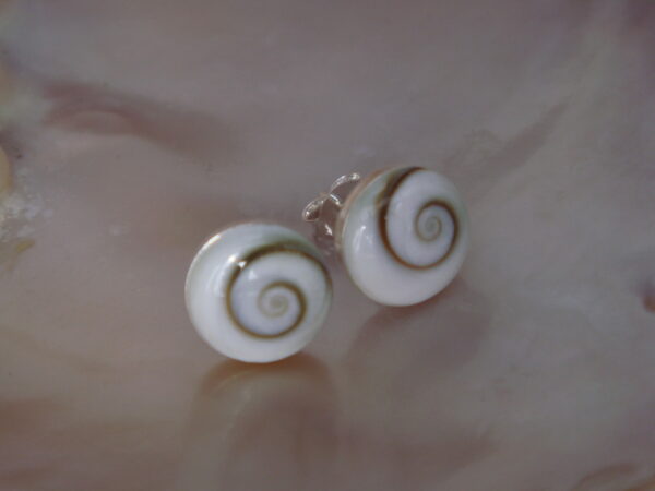 Boucles d'oreilles Oeil de Sainte Lucie, Argent 925, puces rondes – Image 2