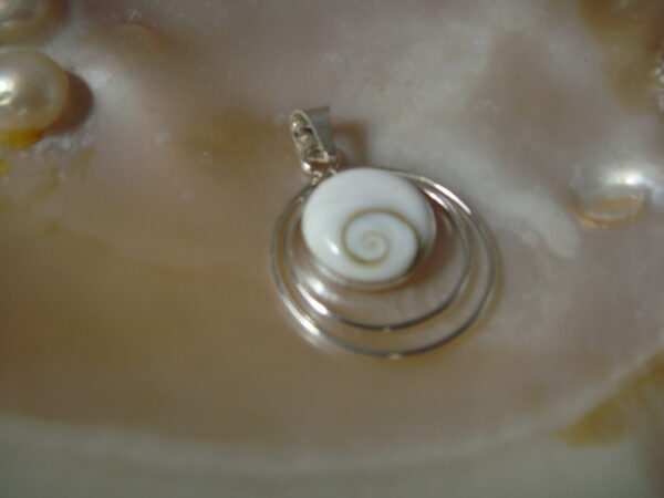 Pendentif argent Œil de Sainte Lucie entouré de 2 cercles – Image 2