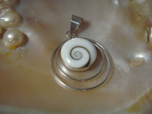 Pendentif argent Œil de Sainte Lucie entouré de 2 cercles – Image 3